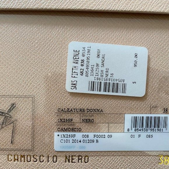 PRADA BLACK PATENT STUDDING SANDAL SIZE 38 NEW - Picture 8 of 9